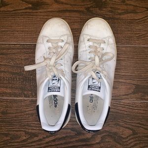 Navy and white Stan Smith’s
